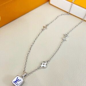 Fashion jewelry necklace